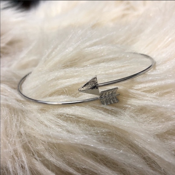 {SKYE} dainty boho arrow wrap bangle bracelet - Picture 4 of 8